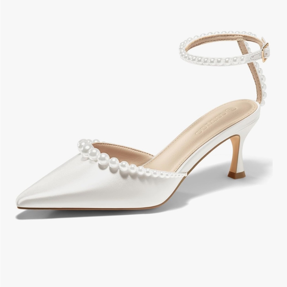 NWT Elegant White Pearl-Embellished Women's Heels